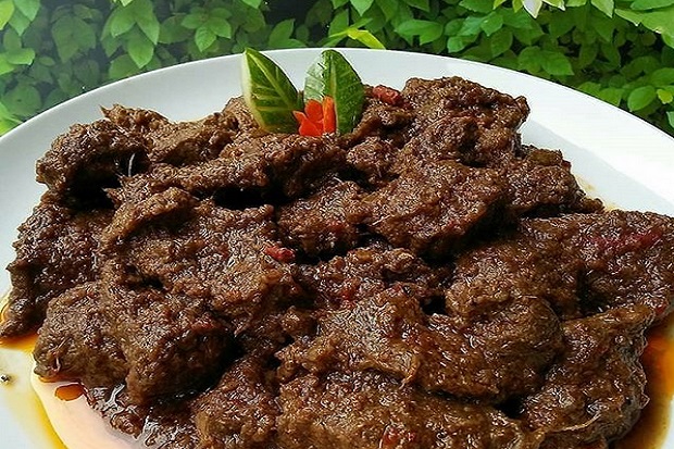 Rendang Sapi: Hidangan Tradisional dengan Sentuhan Modern