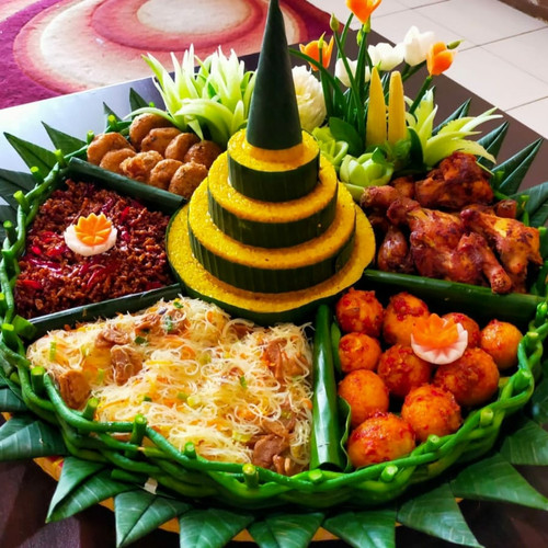 Nasi Tumpeng Hidangan Tradisional